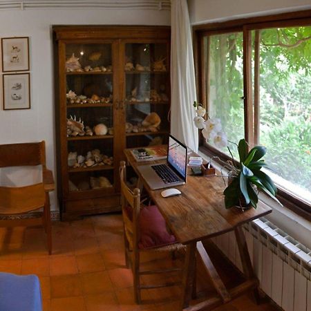 Il Glicine Sul Golfo Bed and Breakfast Mondello Exteriör bild